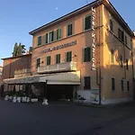 Kinzica Hotel 3*